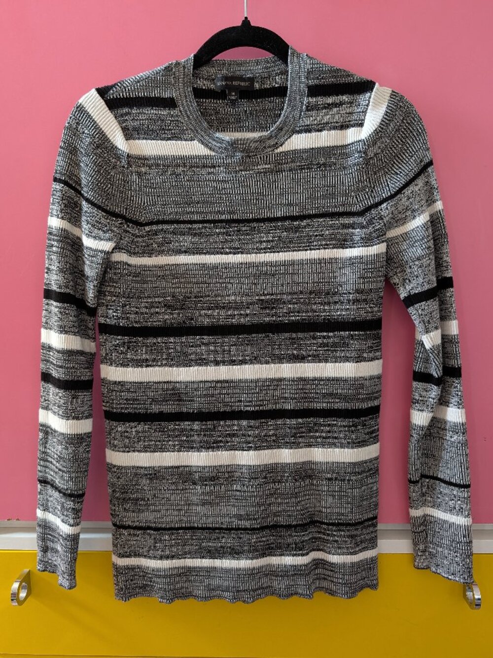 Banana Republic Black White Marled Striped Crew Neck Knit Sweater Size M